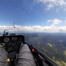 Blick aus dem Cockpit in Richtung Vogesen und Rheinthal